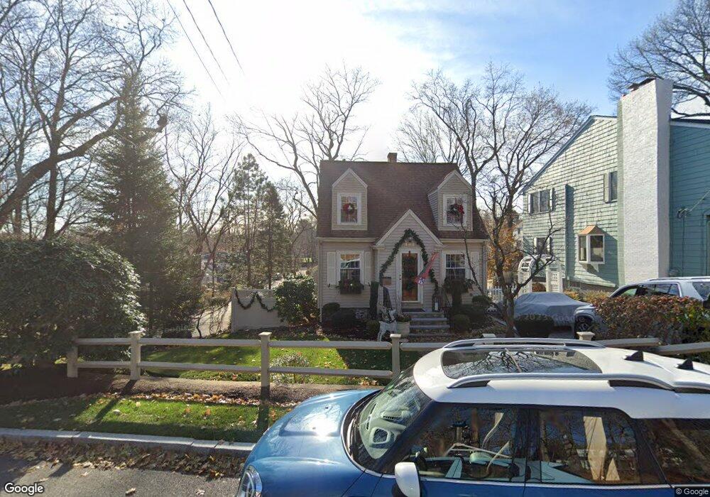 192 Spring St, Arlington, MA 02476 - photo 1