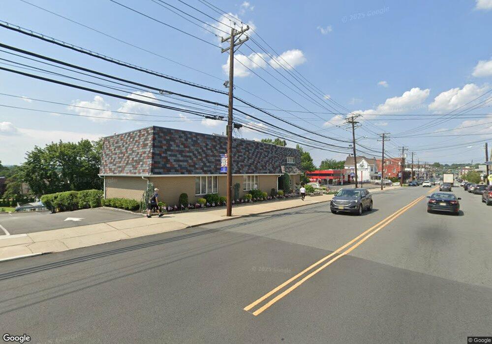 403 Ridge Rd unit 1, Lyndhurst, NJ 07071 - photo 1