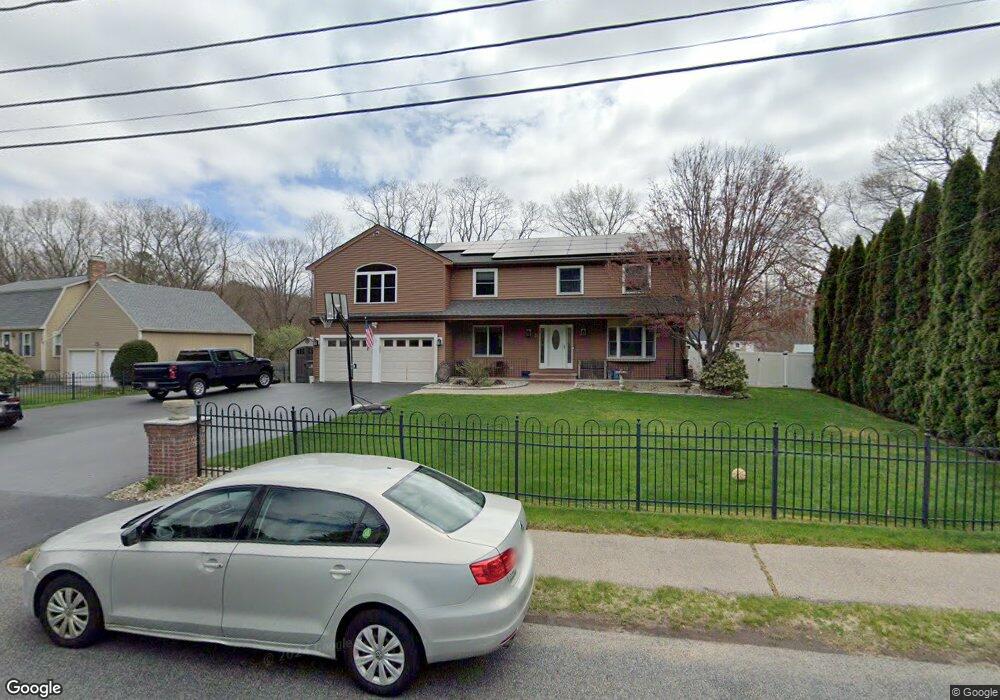 9 Whiting Rd, Framingham, MA 01701 - photo 1