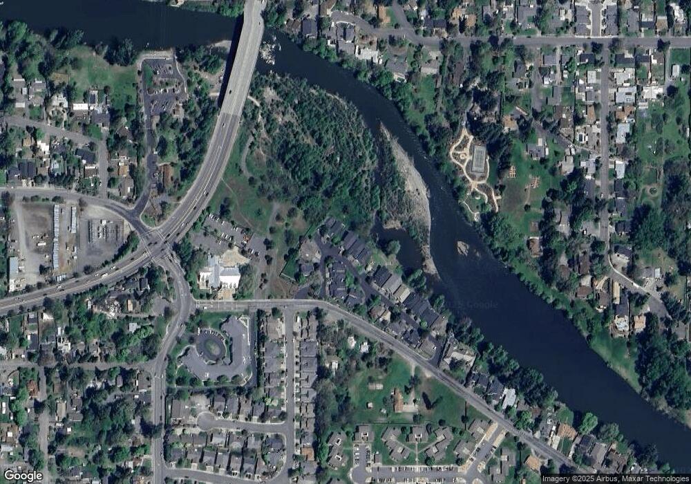 904 Mystic Dr, Grants Pass, OR 97527 - photo 1