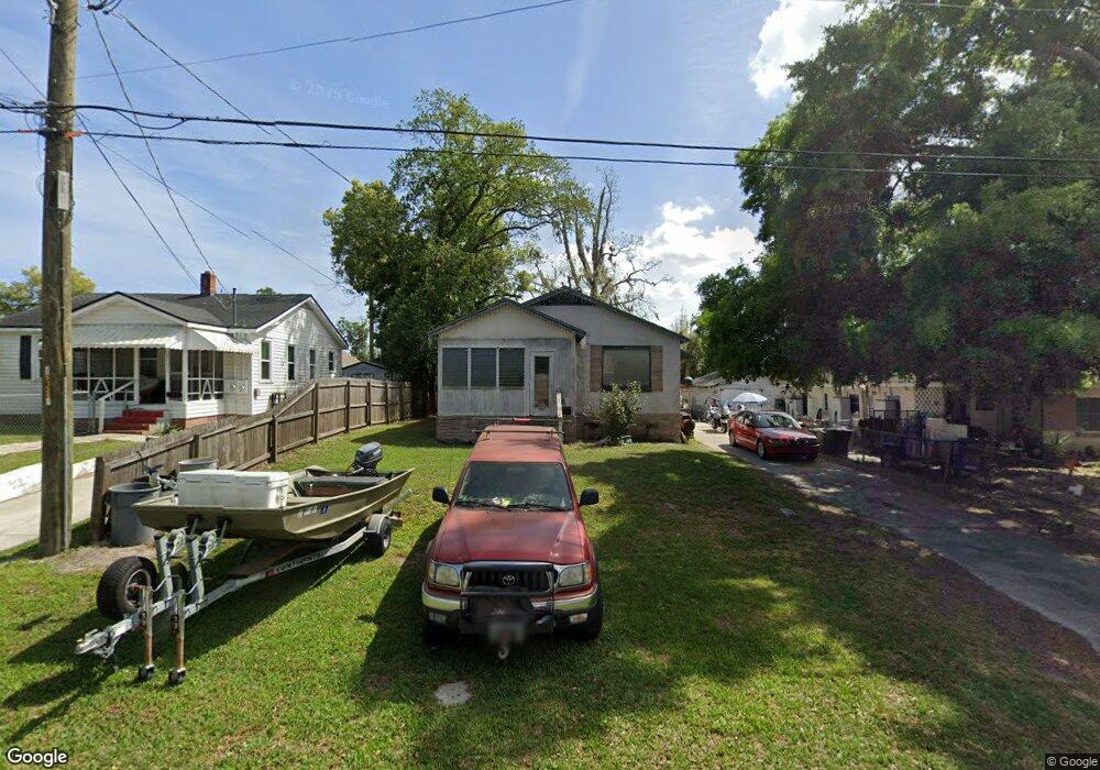 5134 Birkenhead Rd, Jacksonville, FL 32210 - photo 1