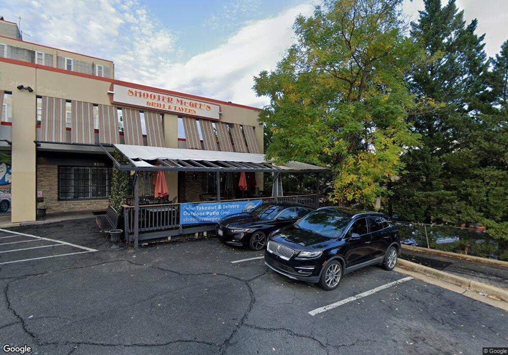 13 Canterbury Square unit 303, Alexandria, VA 22304 - photo 1