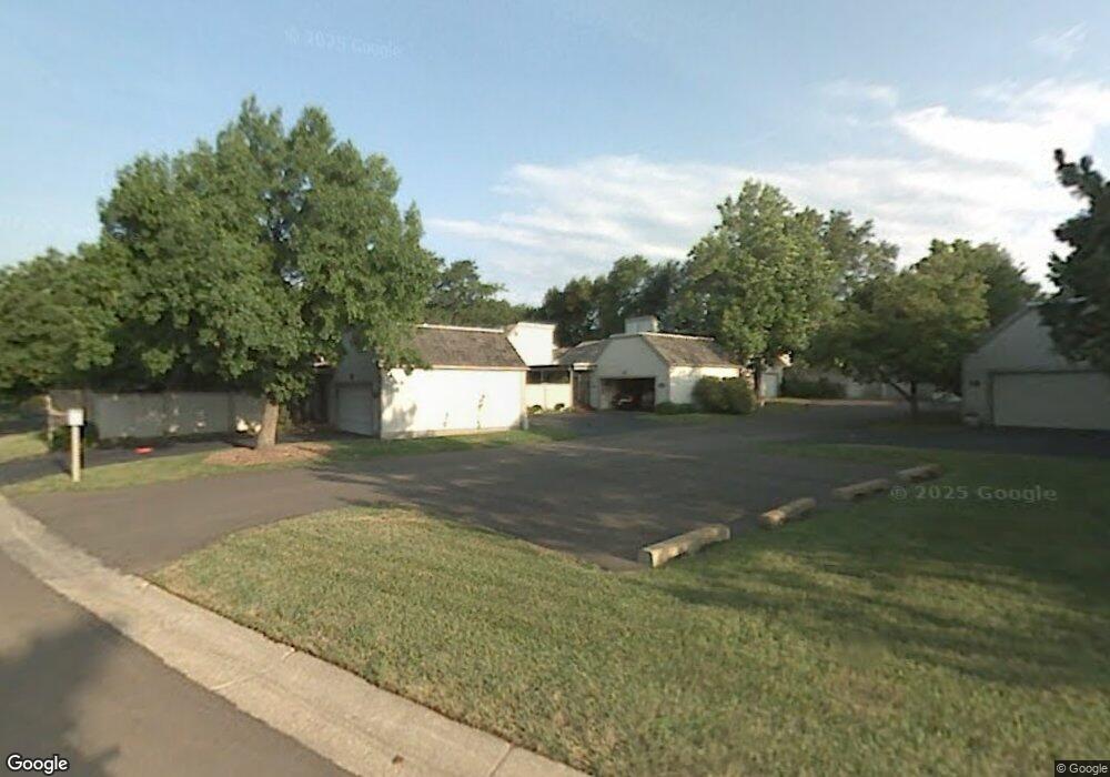 82 SW Pepper Tree Ln, Topeka, KS 66611 - photo 1