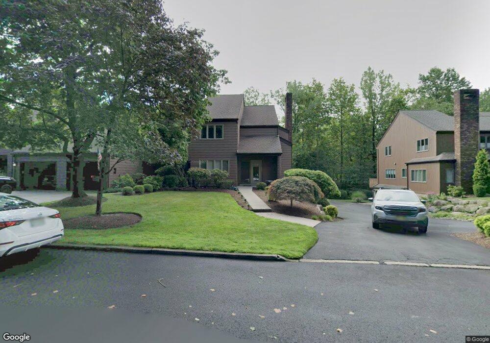 19 Grist Mill Run, Mahwah, NJ 07430 - photo 1