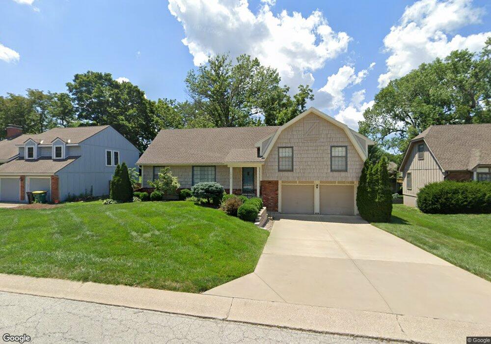 7316 Halsey St, Shawnee, KS 66216 - photo 1
