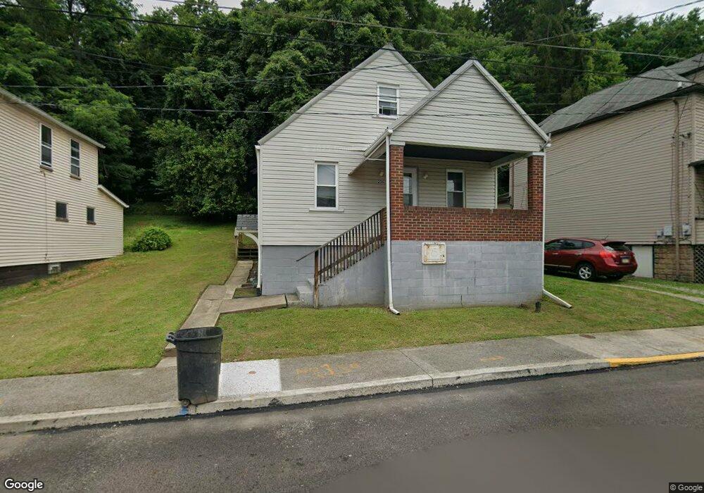 236 Quay St, East Vandergrift, PA 15629 - photo 1