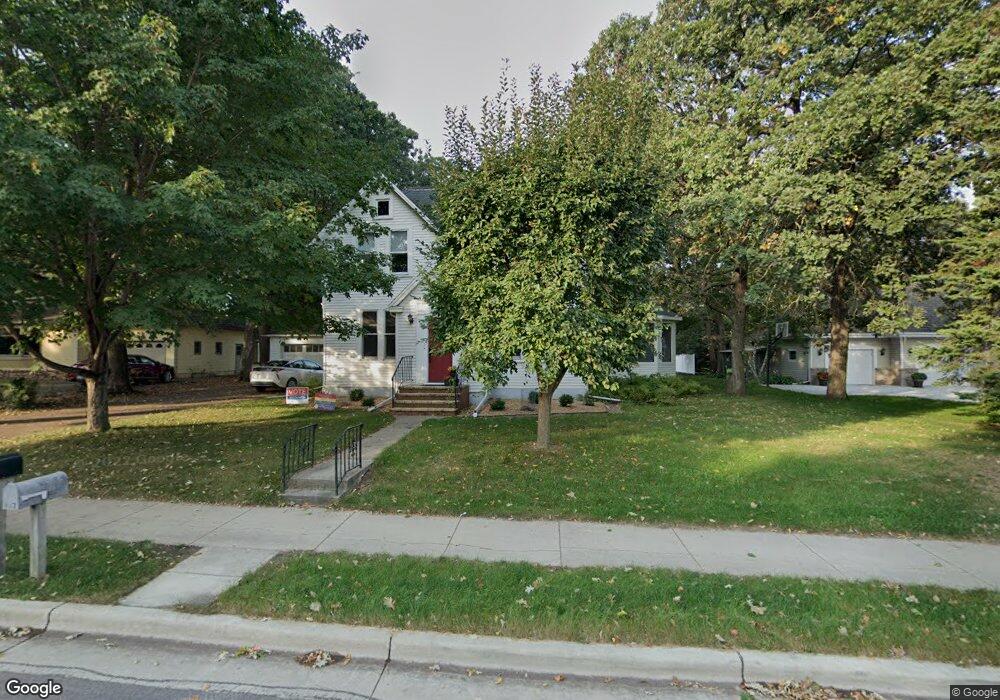 408 Summit Ave, New Ulm, MN 56073 - photo 1