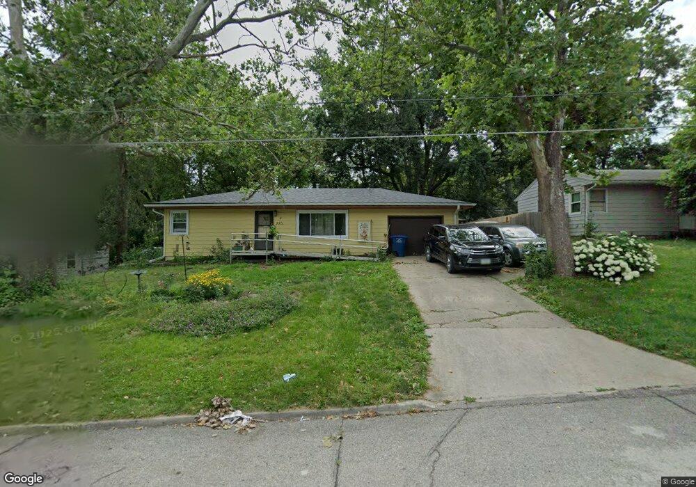 7711 SW 10th St, Des Moines, IA 50315 - photo 1