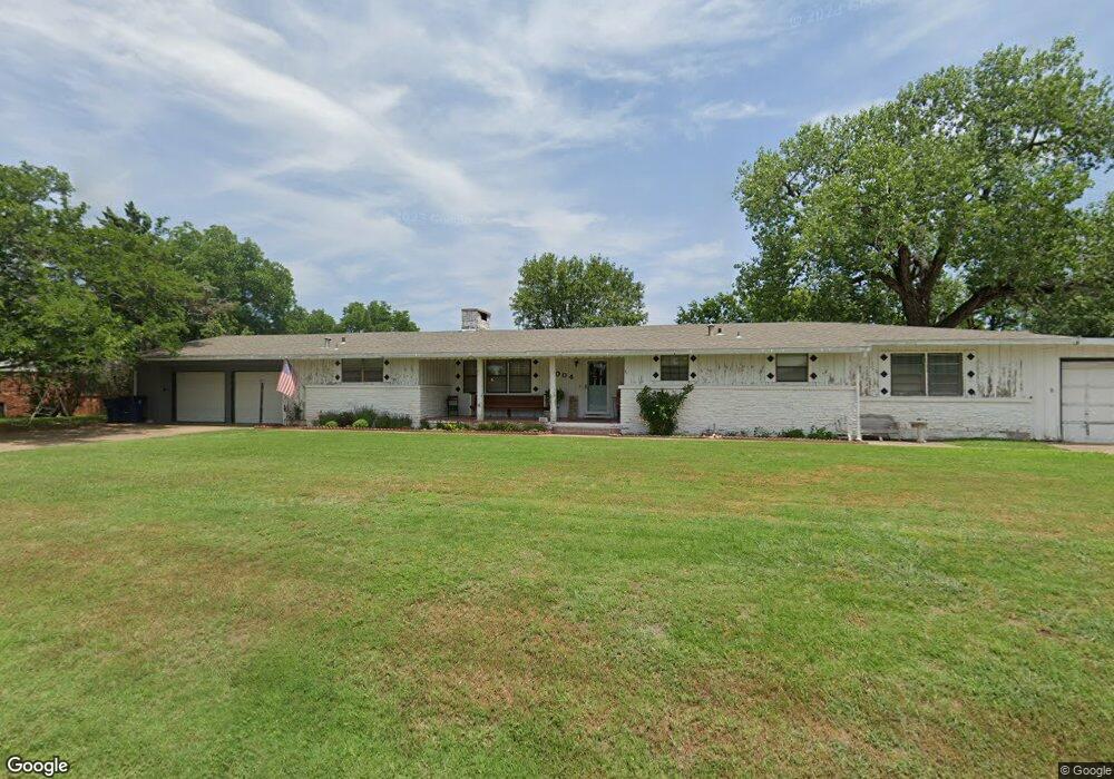 2004 Townsend St, Duncan, OK 73533 - photo 1
