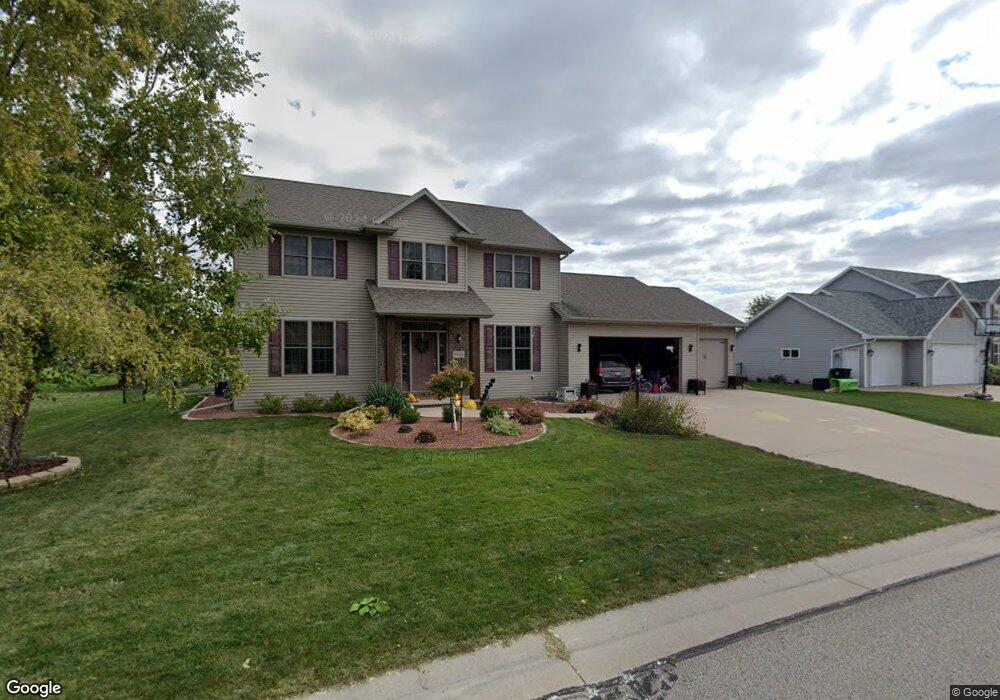 N9154 Jonsch Dr, Appleton, WI 54915 - photo 1