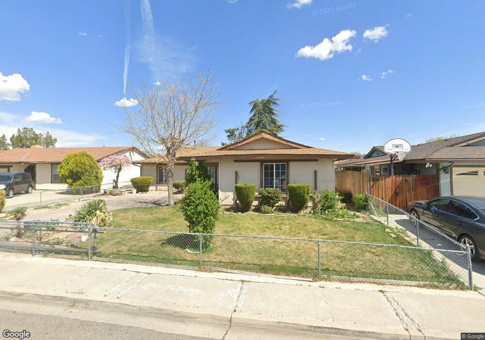 610 Teel St, Sparks, NV 89431 - photo 1