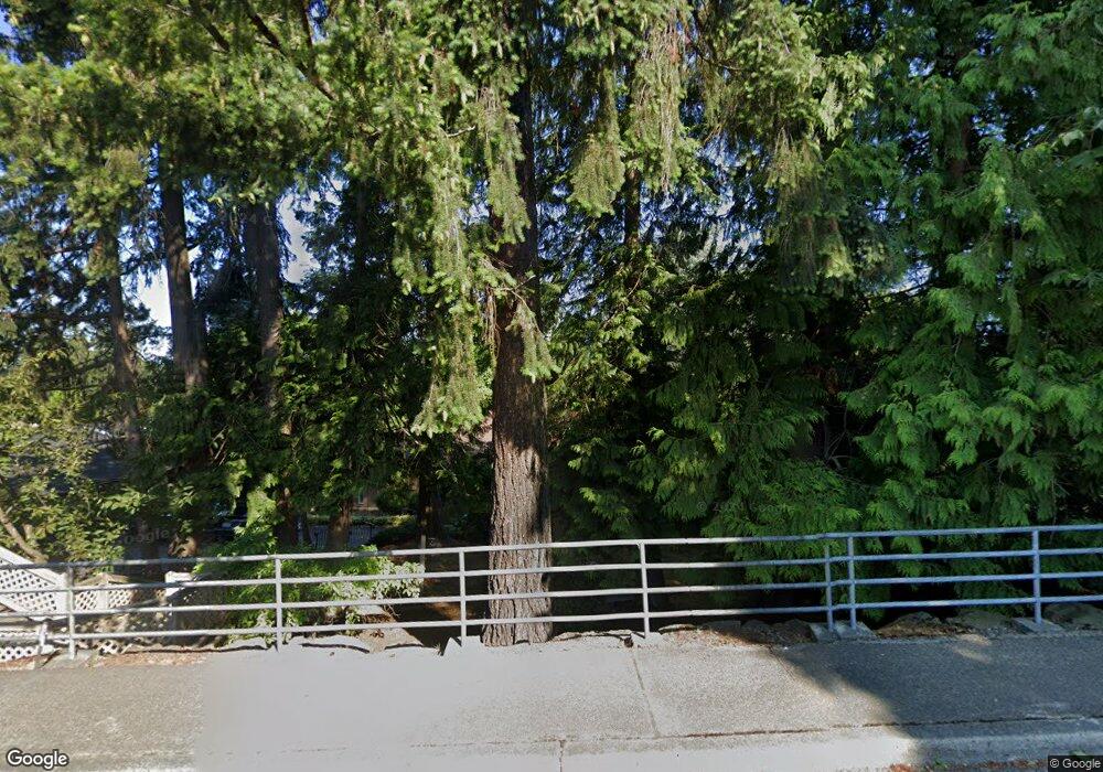 9004 Points Dr NE, Yarrow Point, WA 98004 - photo 1