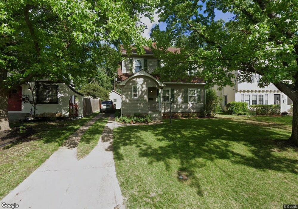 1364 SW Collins Ave, Topeka, KS 66604 - photo 1