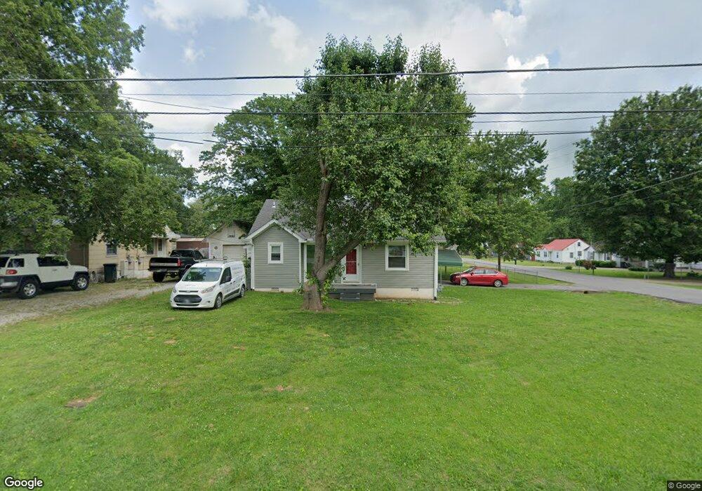 1000 N Charlotte St, Dickson, TN 37055 - photo 1