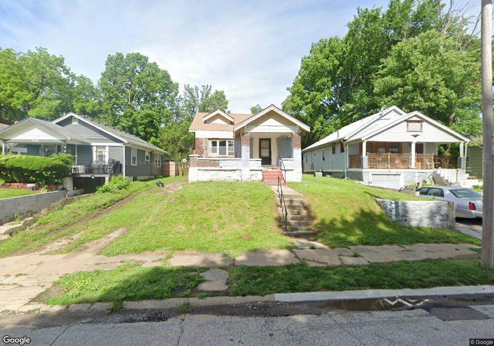 7208 Agnes Ave, Kansas City, MO 64132 - photo 1