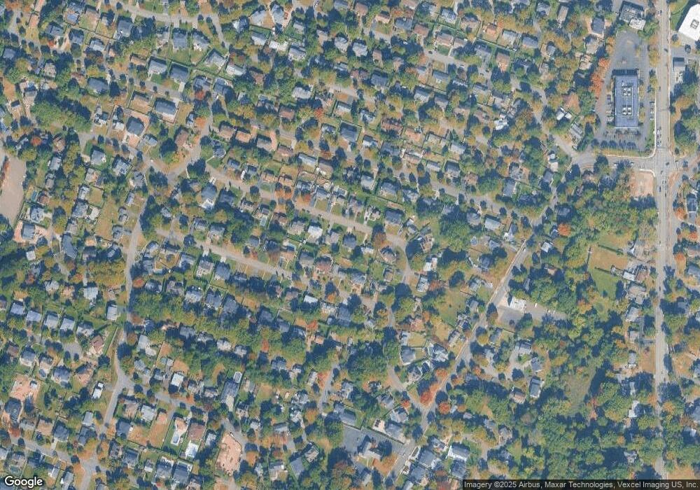 184 Coombs Dr, Paramus, NJ 07652 - photo 1