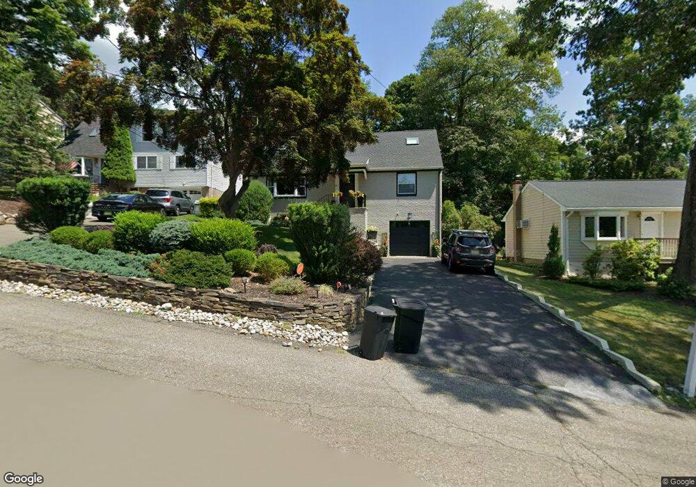 81 Oneida Ave, Oakland, NJ 07436 - photo 1