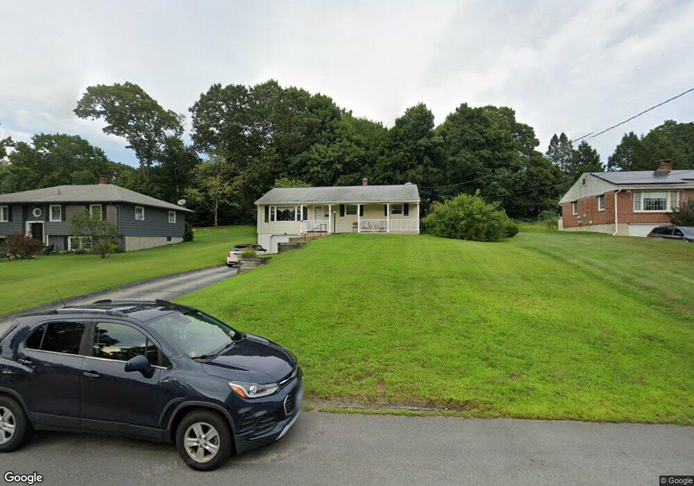 104 Katherine Ave, Danielson, CT 06239 - photo 1