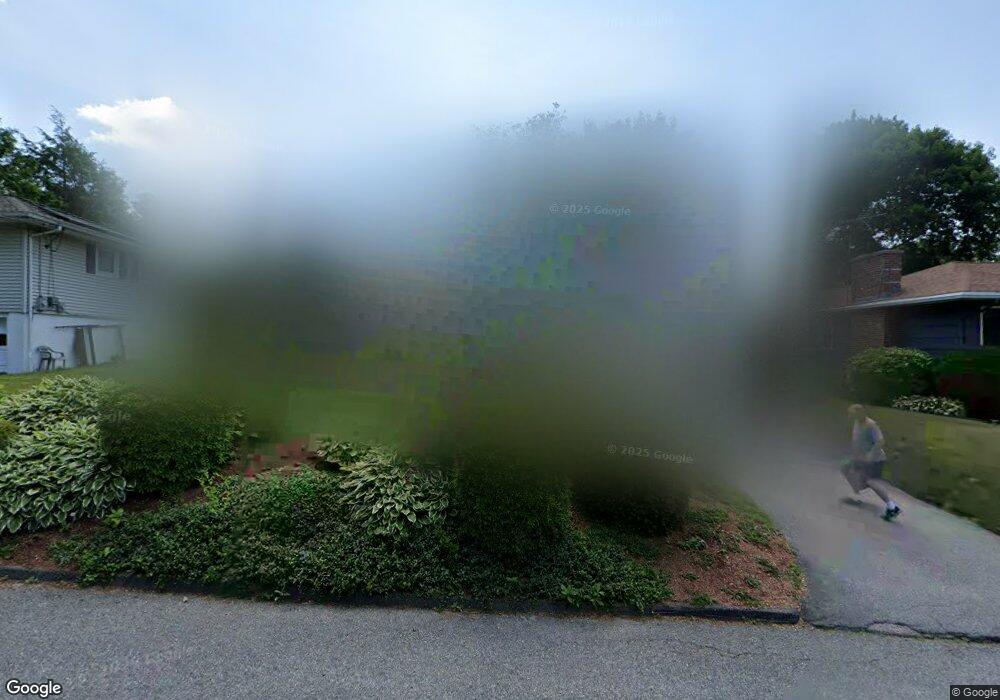 32 Brewster Rd, Worcester, MA 01602 - photo 1