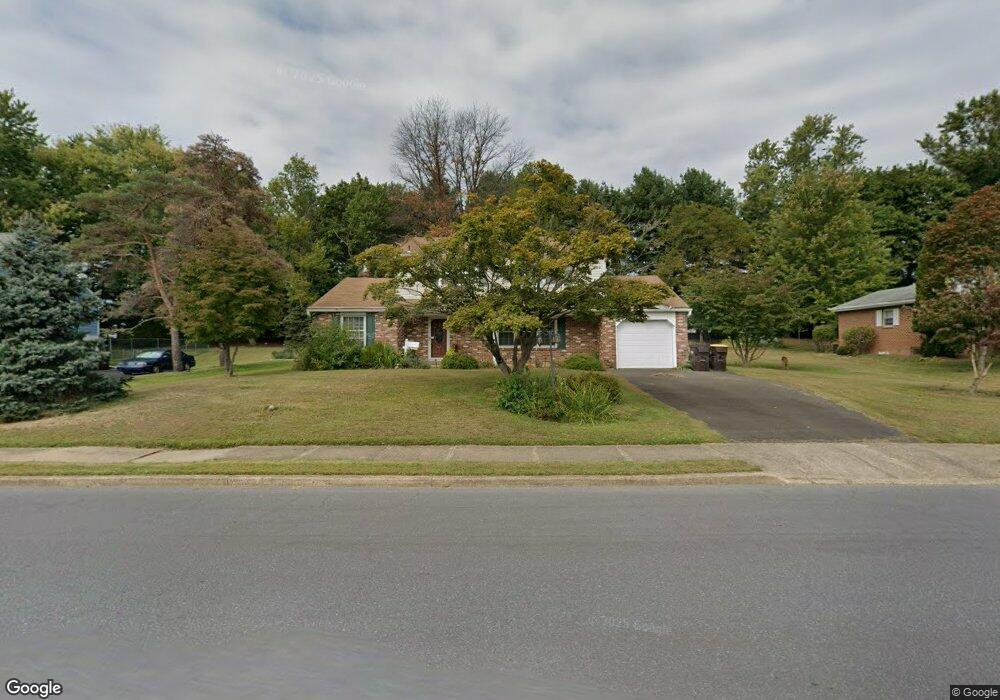 630 Knoll Dr, Lansdale, PA 19446 - photo 1