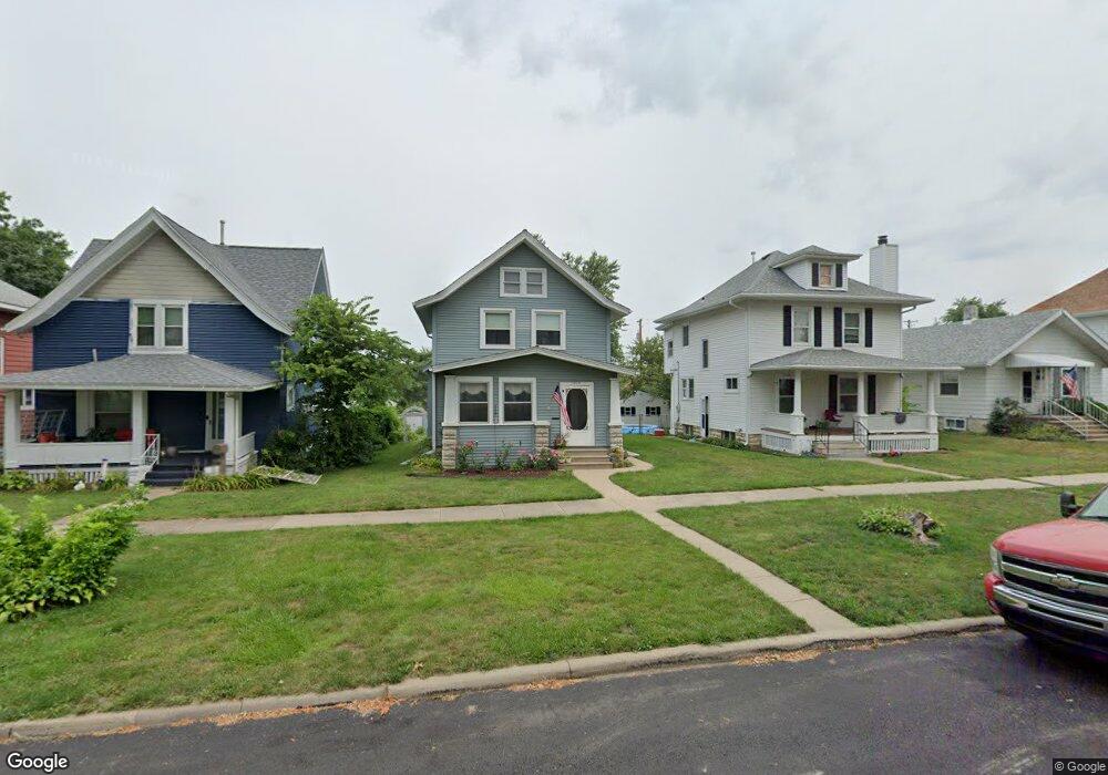 1330 Burch Ave NW, Cedar Rapids, IA 52405 - photo 1