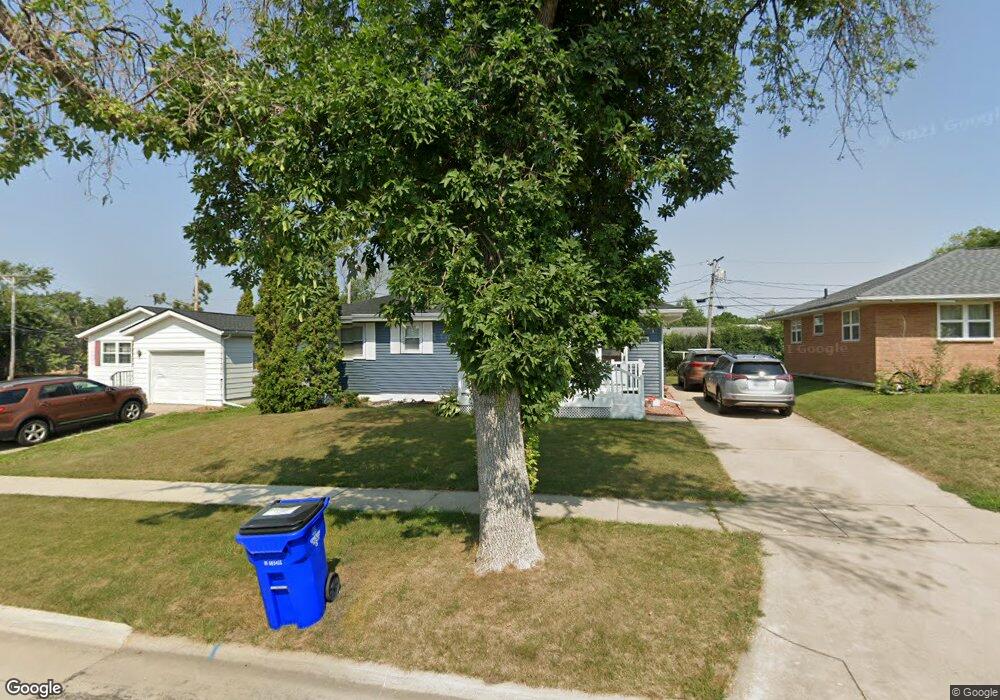 205 Janice Dr NW, Cedar Rapids, IA 52405 - photo 1