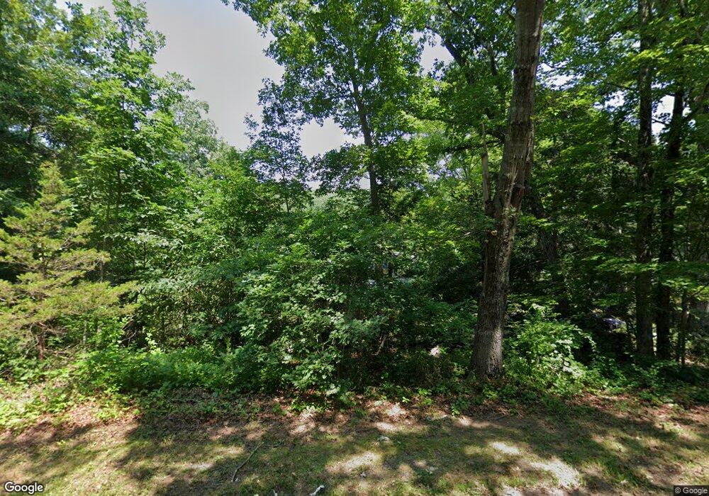 329 Saw Mill Rd, Guilford, CT 06437 - photo 1