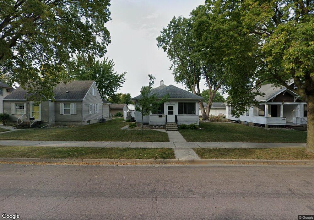 915 N Franklin St, New Ulm, MN 56073 - photo 1
