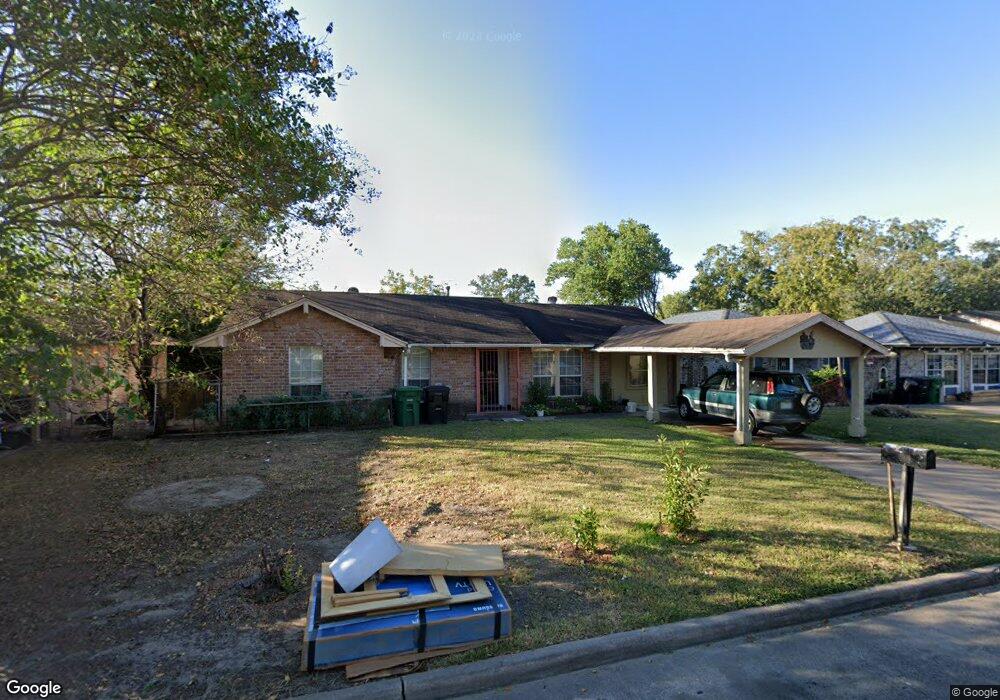 823 Dewalt St, Houston, TX 77088 - photo 1