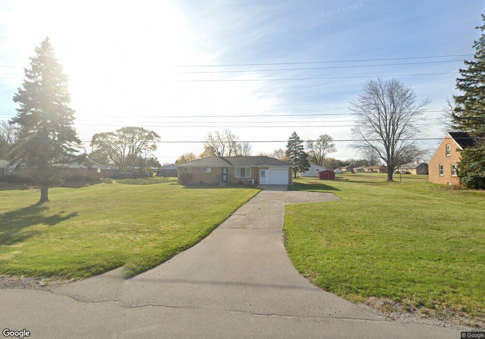 5082 E Holland Rd, Saginaw, MI 48601 - photo 1