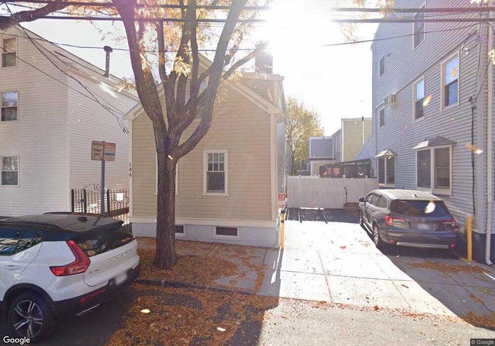 146 Thorndike St unit 5, Cambridge, MA 02141 - photo 1