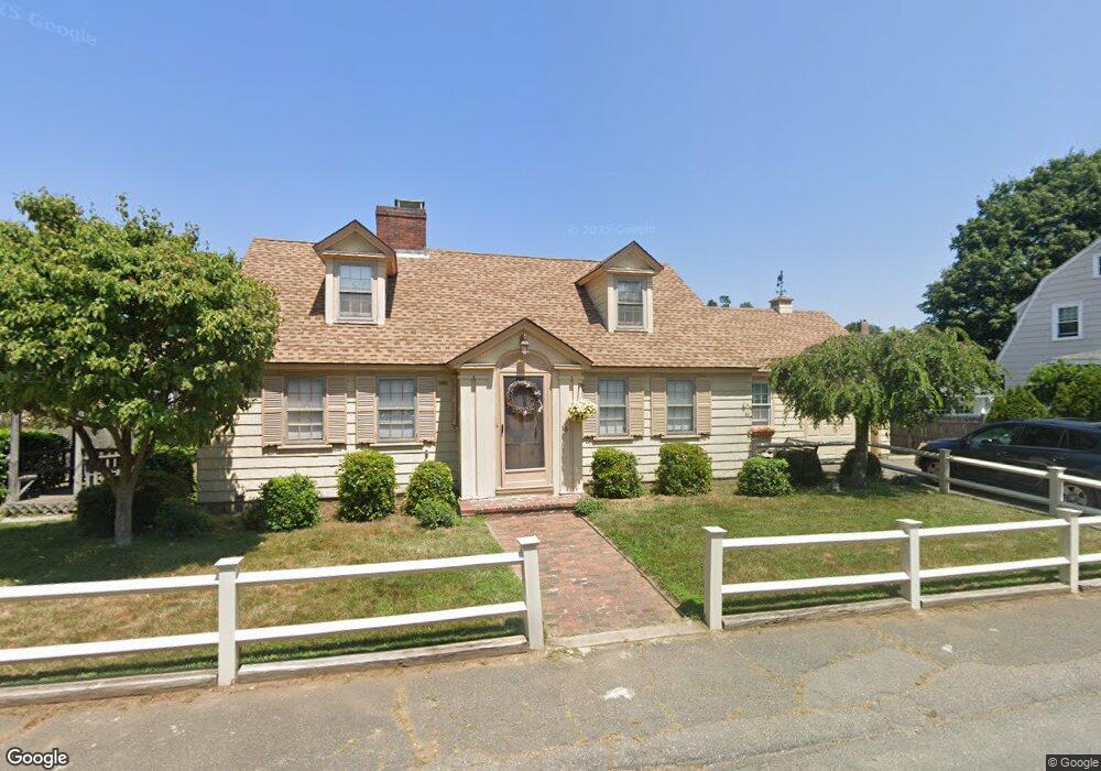 19 Cypress St, Marblehead, MA 01945 - photo 1