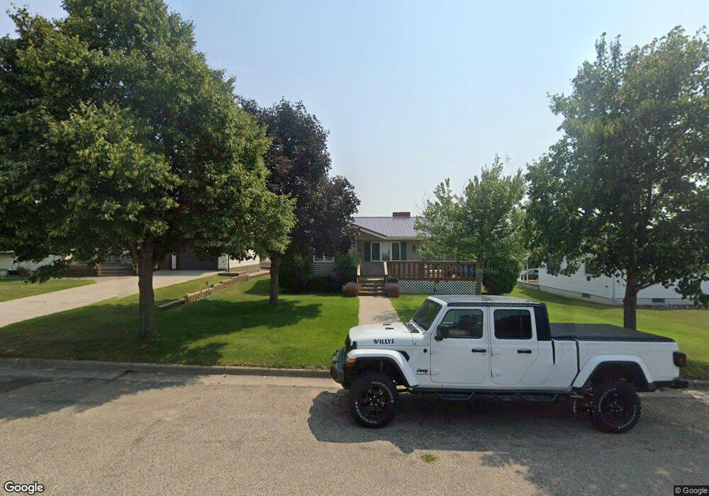 1410 11th St SE, Jamestown, ND 58401 - photo 1