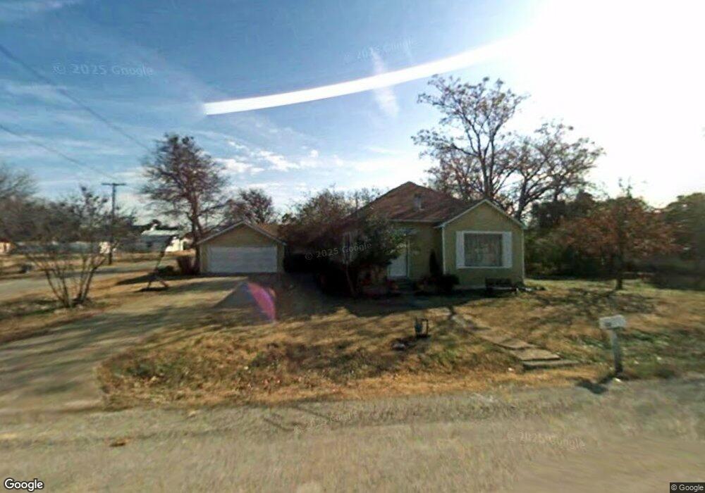 301 Ballentine St, Trenton, TX 75490 - photo 1