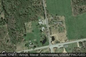16 Middle Rd, Bradford, ME 04410