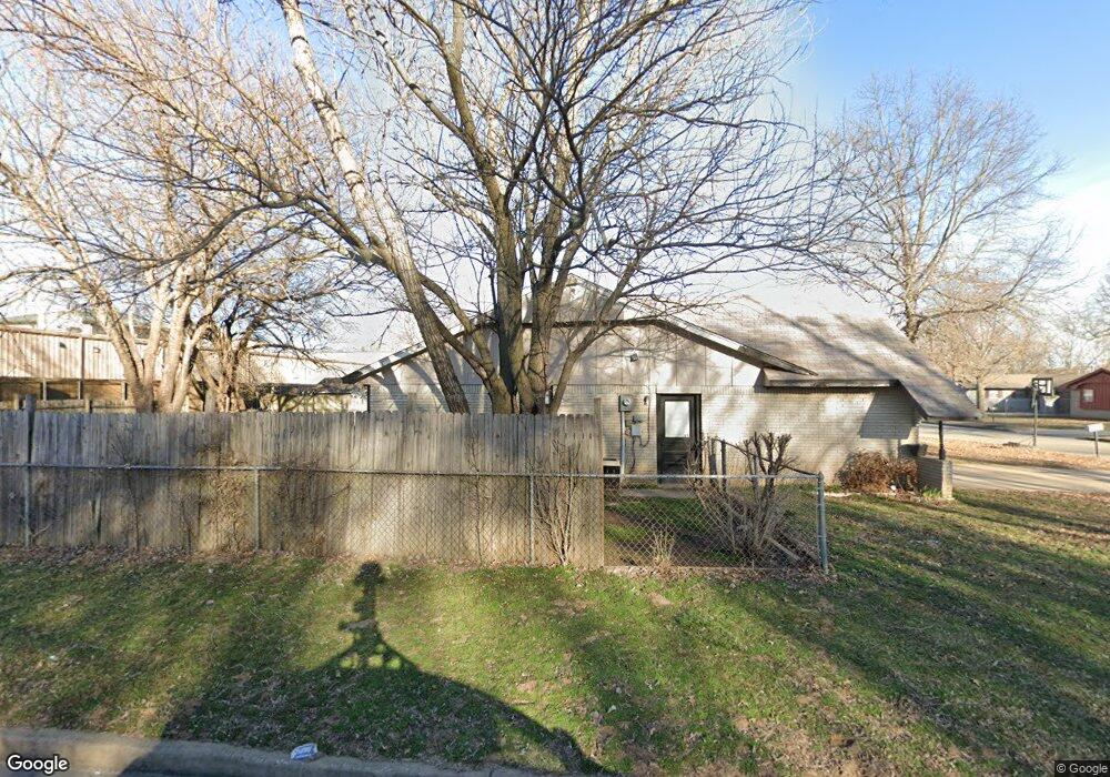 1122 Williams Ct, Claremore, OK 74017 - photo 1