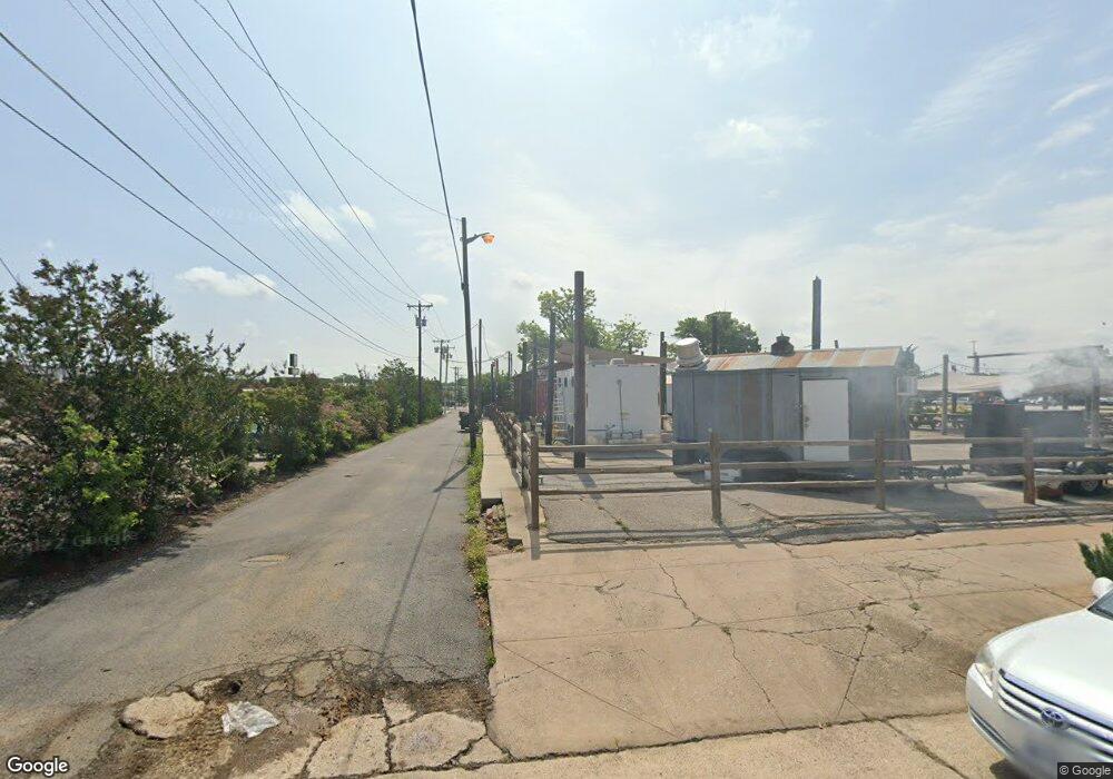 225 W Crawford St, Denison, TX 75020 - photo 1