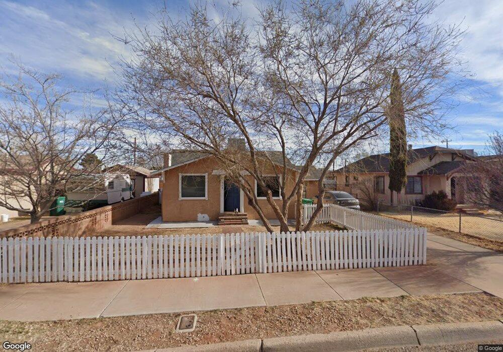 512 W Maple St, Winslow, AZ 86047 - photo 1