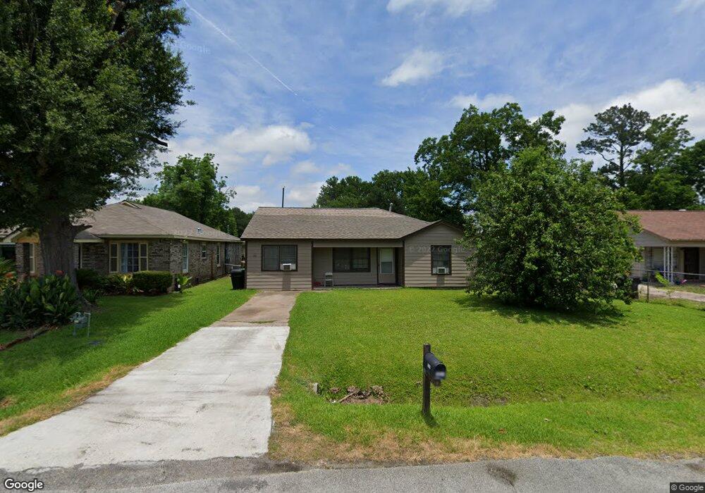 7305 Saint Louis St, Houston, TX 77028 - photo 1
