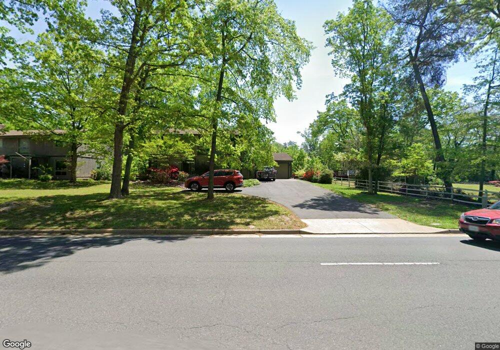 4235 Guinea Rd, Annandale, VA 22003 - photo 1