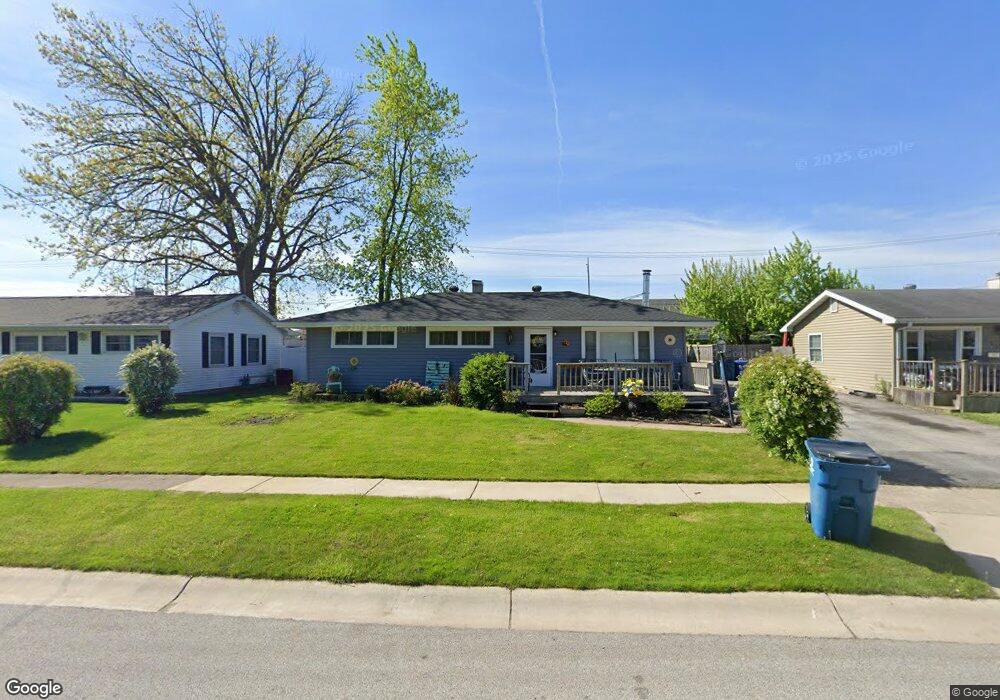 231 Crestview Ln, Crown Point, IN 46307 - photo 1