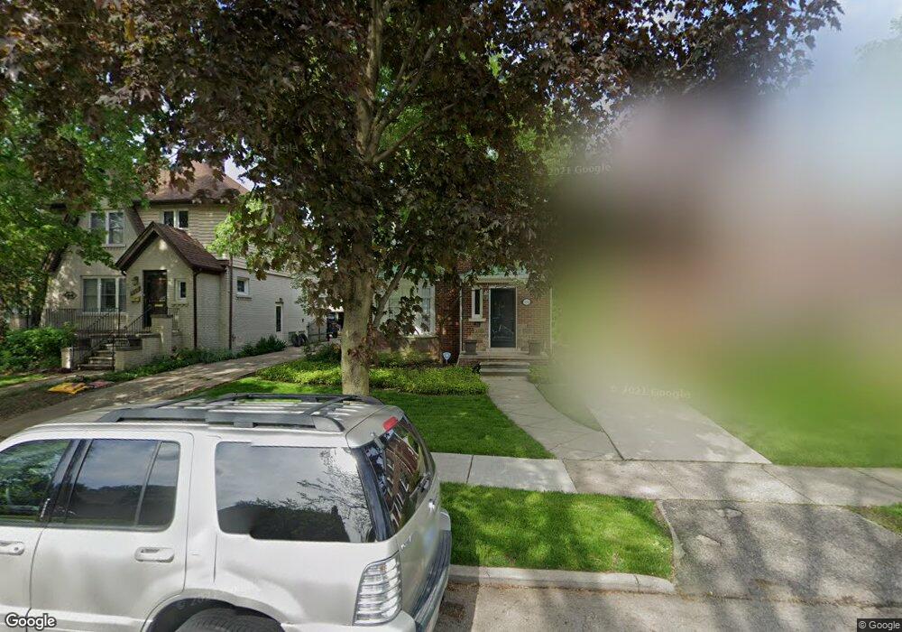 458 Fisher Rd, Grosse Pointe Farms, MI 48230 - photo 1