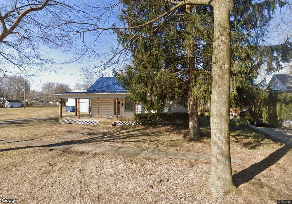 521 N Simon St, Ada, OH 45810 - photo 1