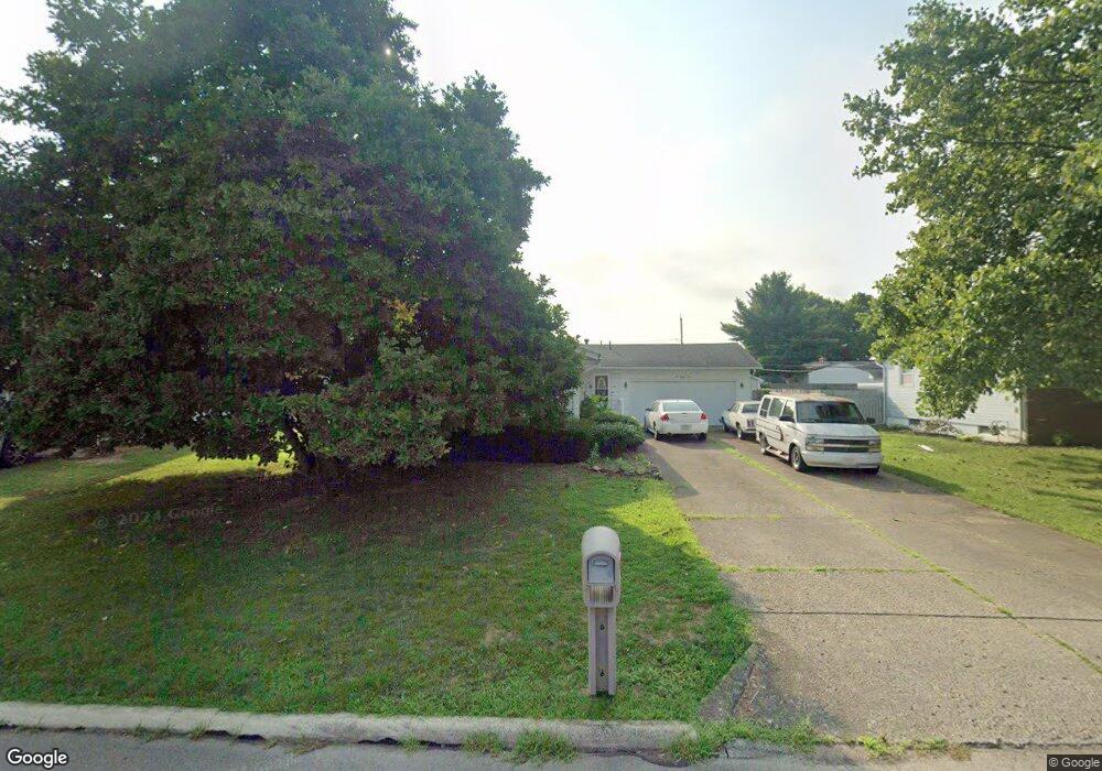 281 Meadow Dr, Circleville, OH 43113 - photo 1