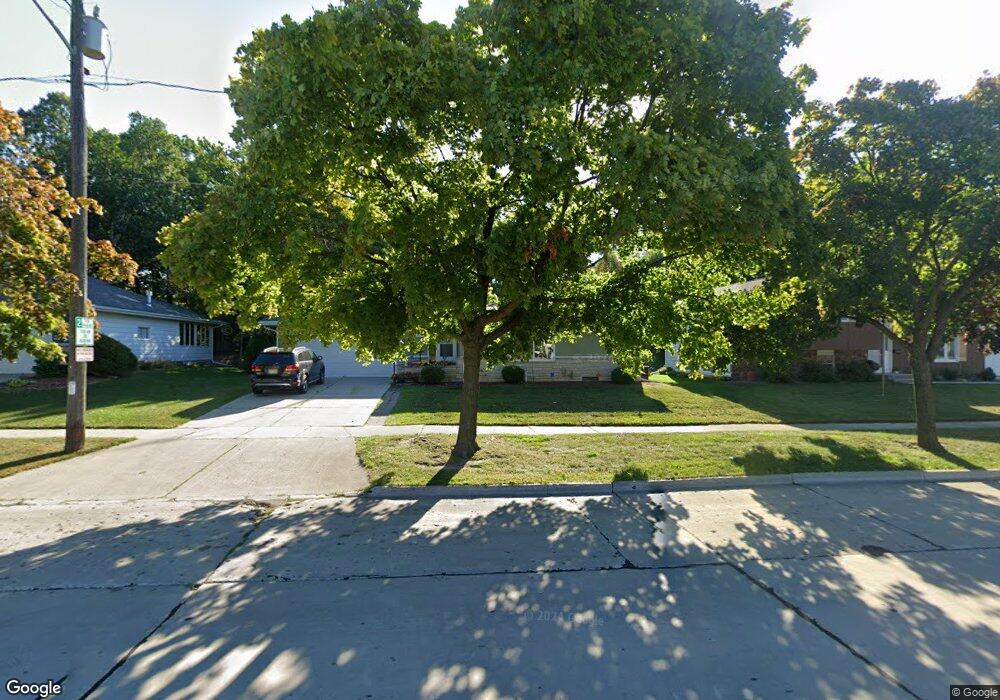 1301 N 24th St, Manitowoc, WI 54220 - photo 1