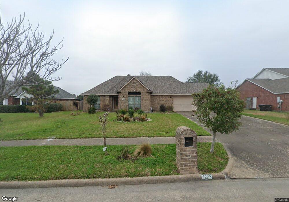 1225 E Adoue St, Alvin, TX 77511 - photo 1