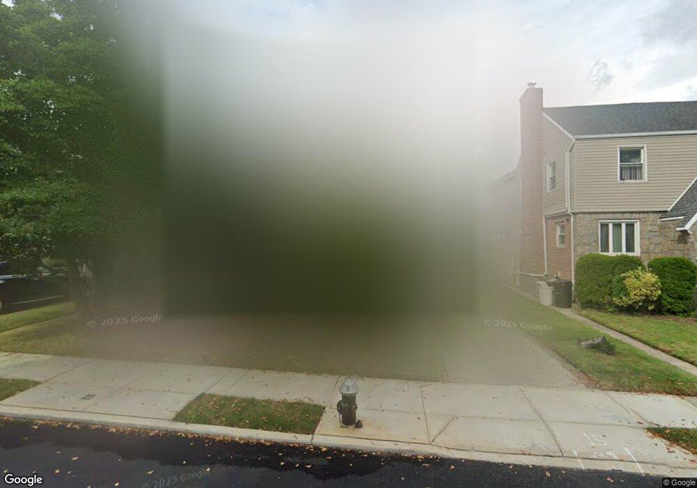 6918 181st St, Fresh Meadows, NY 11365 - photo 1