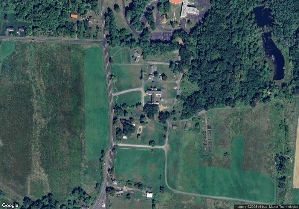 1616 Mapleton Ave, Suffield, CT 06078 - photo 1