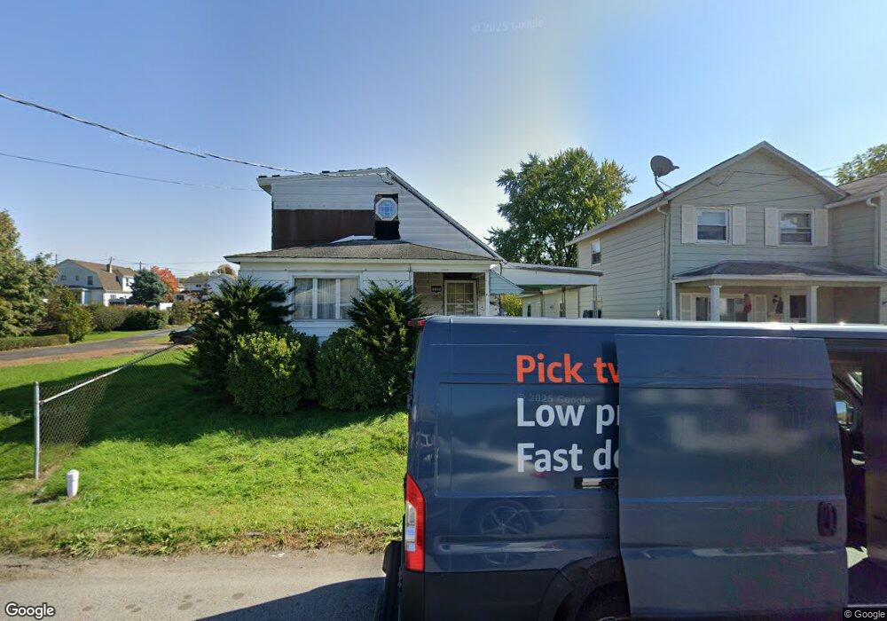 131 Center St, Dupont, PA 18641 - photo 1