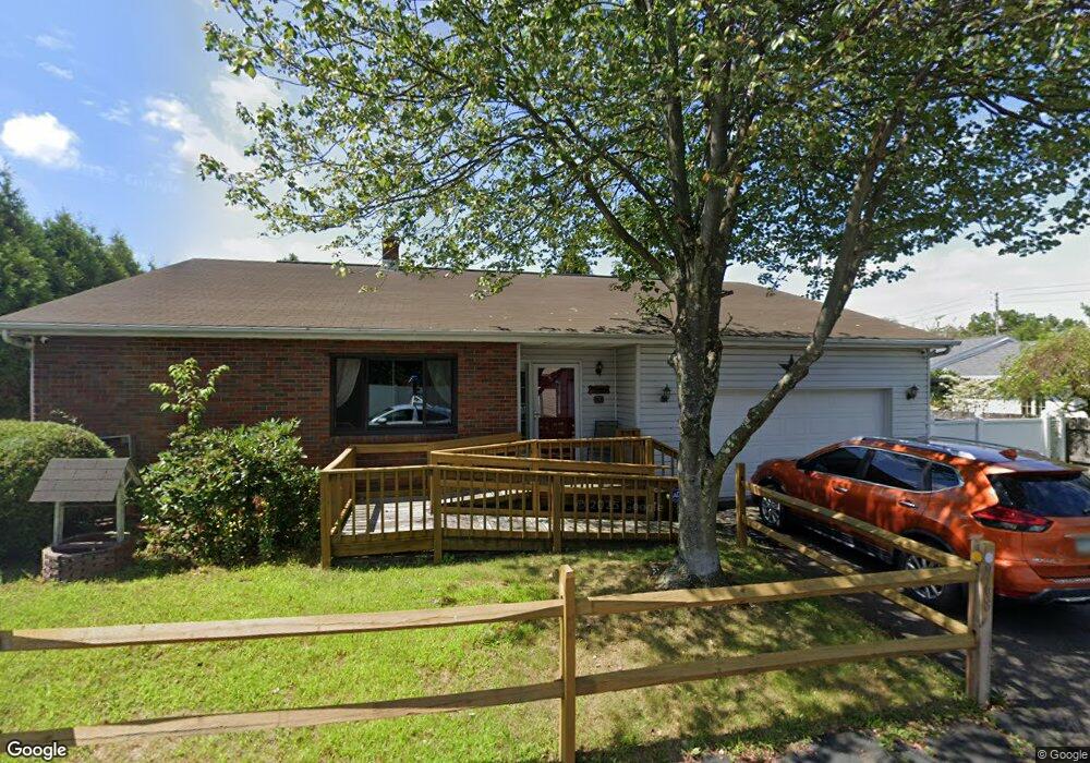 968 Wilbur Ct, Hazleton, PA 18201 - photo 1